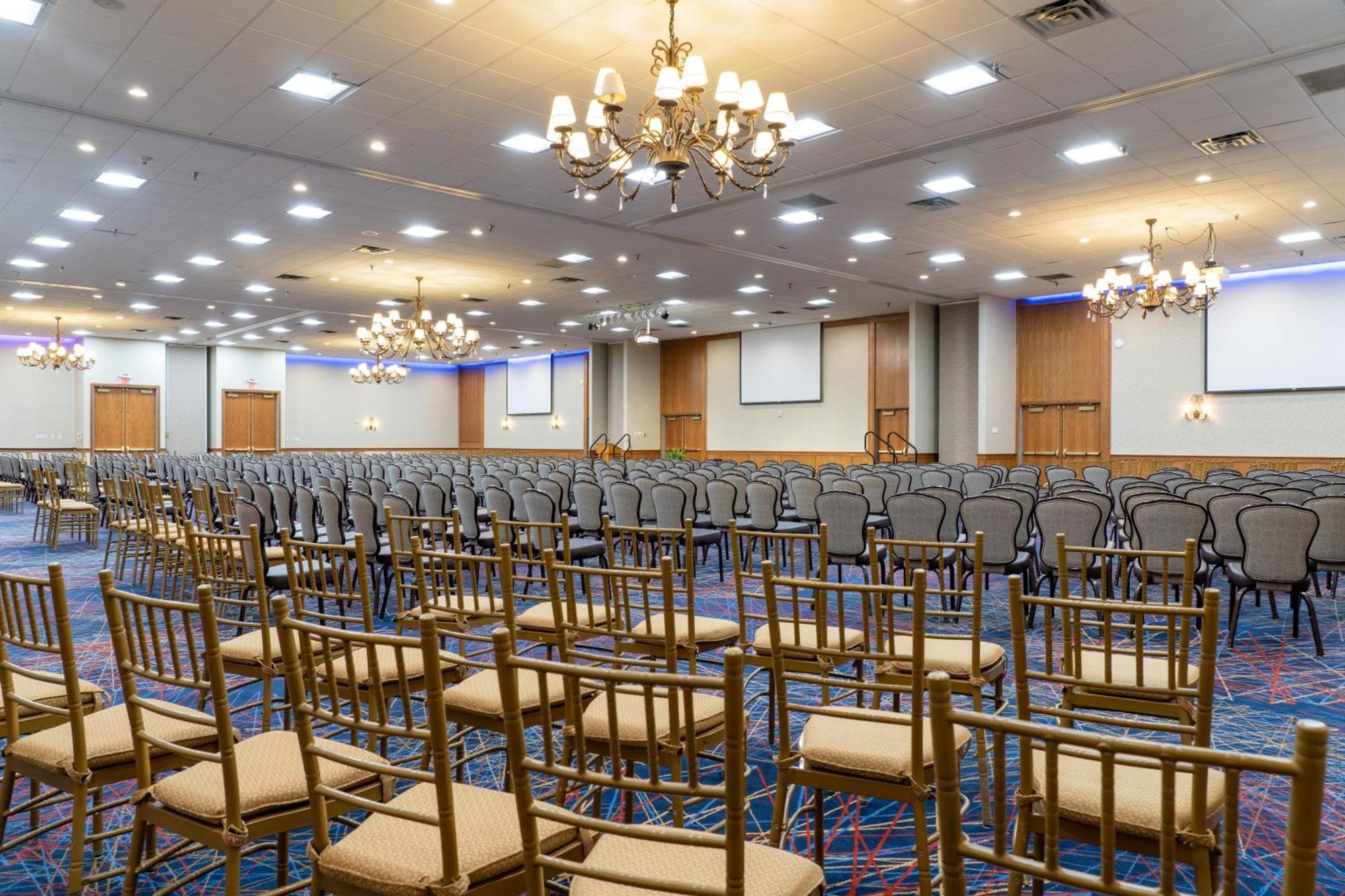 Mcm Elegante Hotel & Conference Center Бомонт Екстер'єр фото