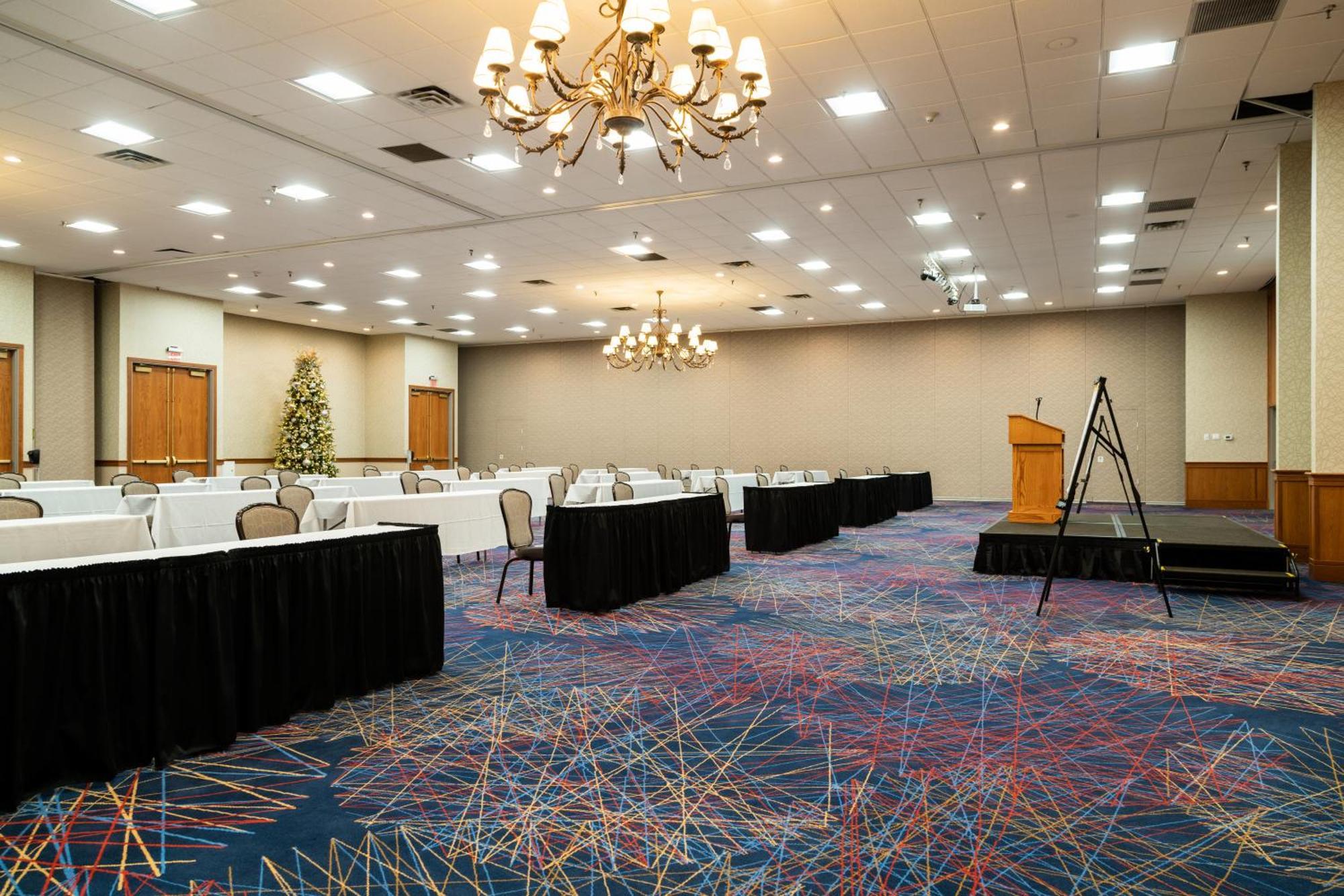 Mcm Elegante Hotel & Conference Center Бомонт Екстер'єр фото