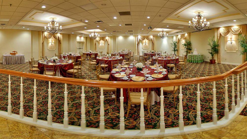 Mcm Elegante Hotel & Conference Center Бомонт Екстер'єр фото